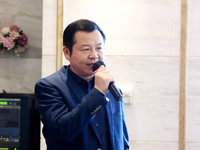 譜寫順德涂料新篇章 佛山涂協(xié)、順德涂料商會(huì)理事會(huì)成功舉辦